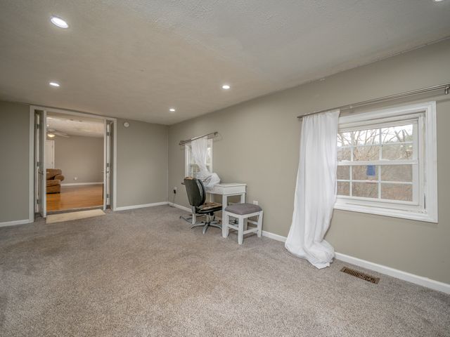 7635 E US 60, Morehead, KY 40351