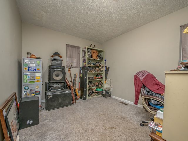 7635 E US 60, Morehead, KY 40351