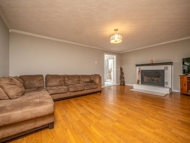 7635 E US 60, Morehead, KY 40351