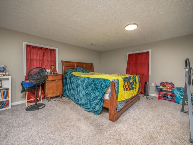 7635 E US 60, Morehead, KY 40351