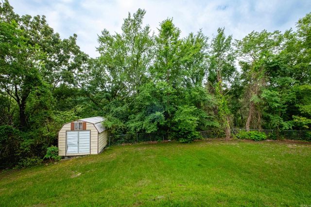 4605 N Cedar, North Little Rock, AR 72116