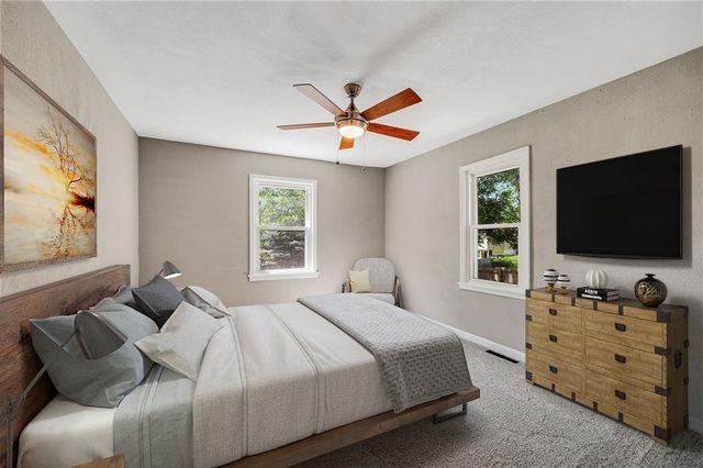 4000 Crescent Avenue, Kansas City, MO 64133