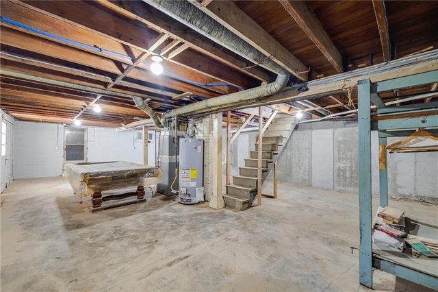 4000 Crescent Avenue, Kansas City, MO 64133