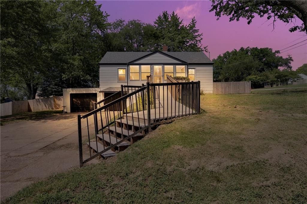 4000 Crescent Avenue, Kansas City, MO 64133