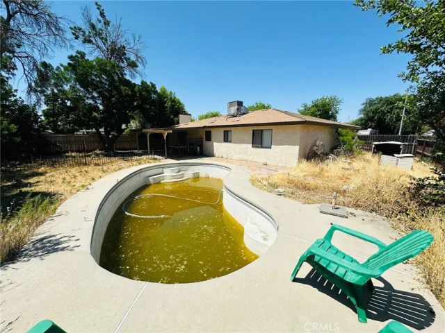 4531 W Malibu Avenue, Fresno, CA 93722