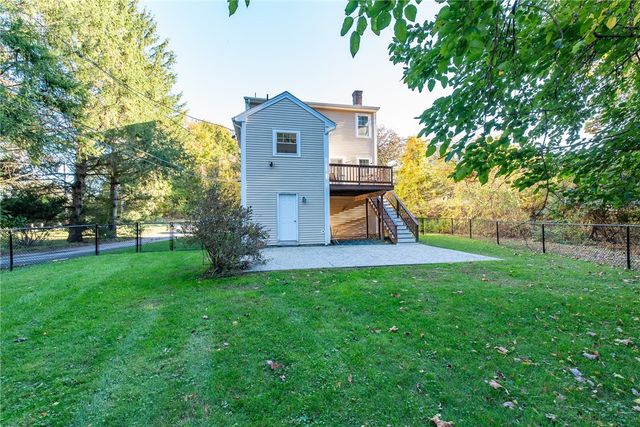20 Dexter Rock Road, Lincoln, RI 02865