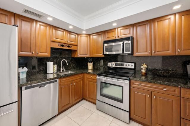 3610 S Ocean Boulevard 510, South Palm Beach, FL 33480