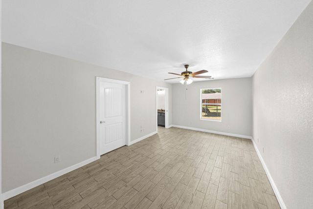 712 Link DR, Kingsland, TX 78639