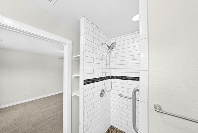 712 Link DR, Kingsland, TX 78639