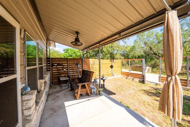 712 Link DR, Kingsland, TX 78639