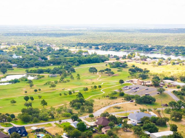 712 Link DR, Kingsland, TX 78639