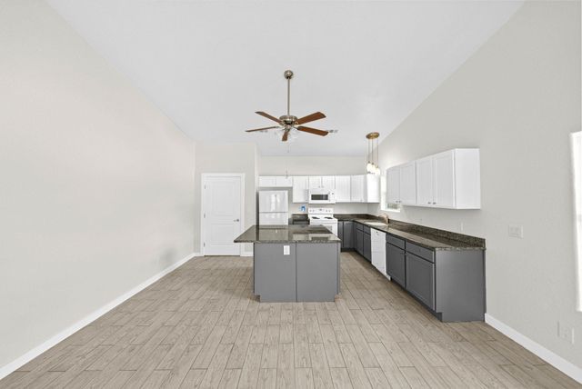 712 Link DR, Kingsland, TX 78639