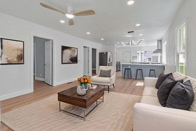 962 S 10th Street, San Jose, CA 95112