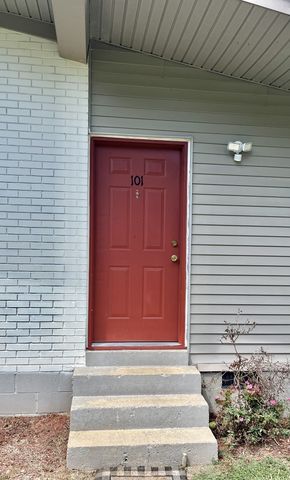 101 Chamberlain Cir, Tullahoma, TN 37388