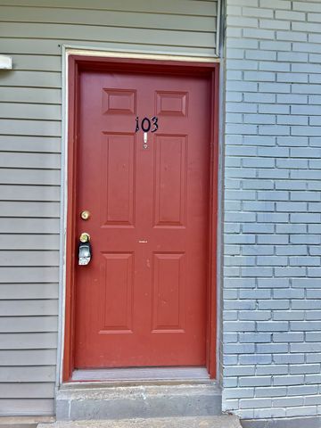 101 Chamberlain Cir, Tullahoma, TN 37388
