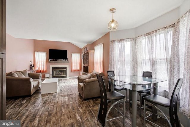 257 NAUTILUS DR, Manahawkin, NJ 08050