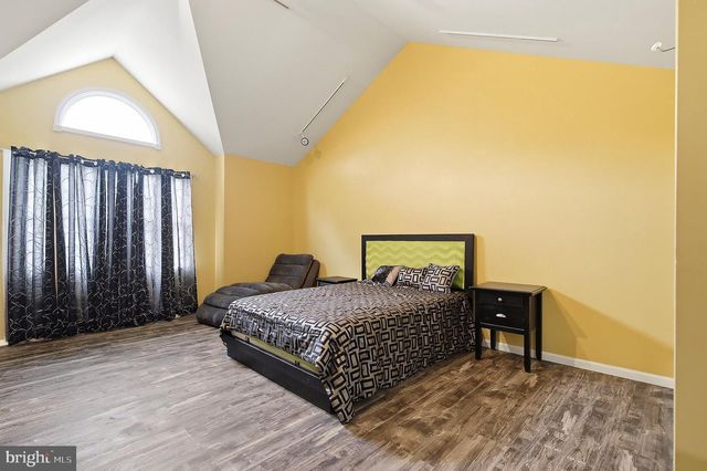 257 NAUTILUS DR, Manahawkin, NJ 08050