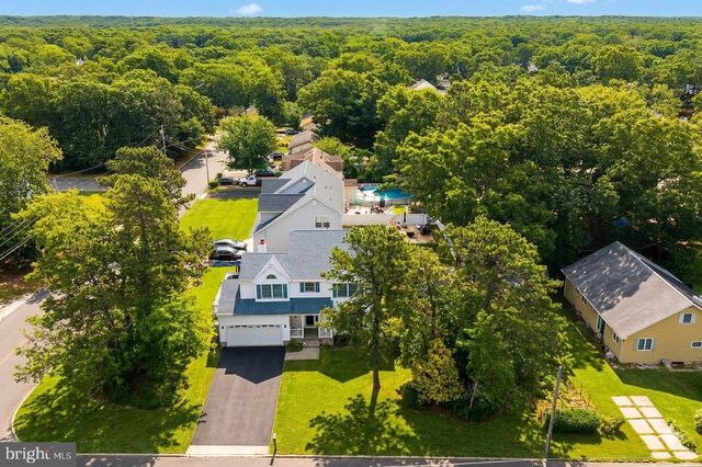 257 NAUTILUS DR, Manahawkin, NJ 08050