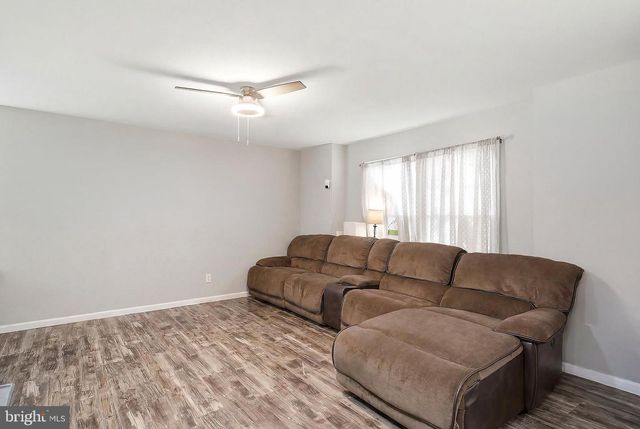 257 NAUTILUS DR, Manahawkin, NJ 08050