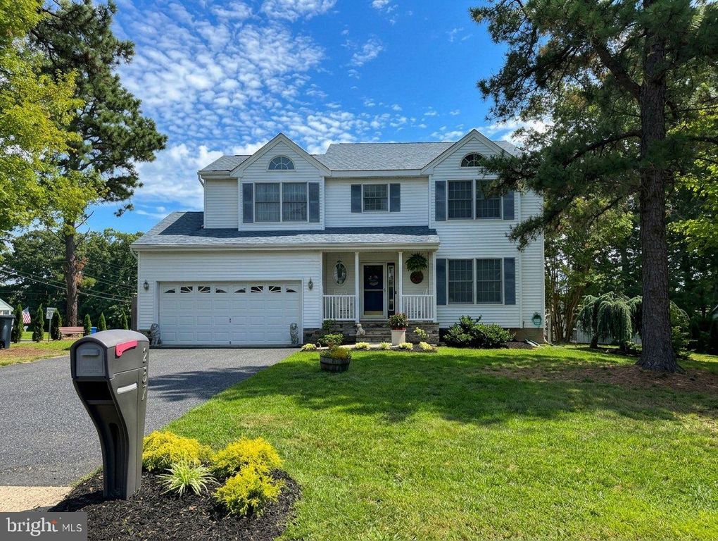 257 NAUTILUS DR, Manahawkin, NJ 08050
