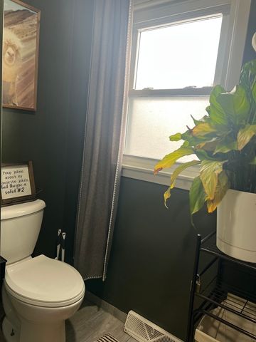 911 Parks Lane, Ottawa, IL 61350