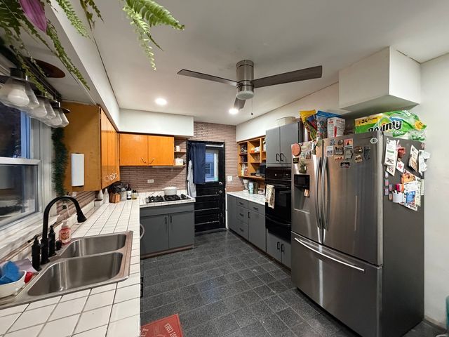 911 Parks Lane, Ottawa, IL 61350