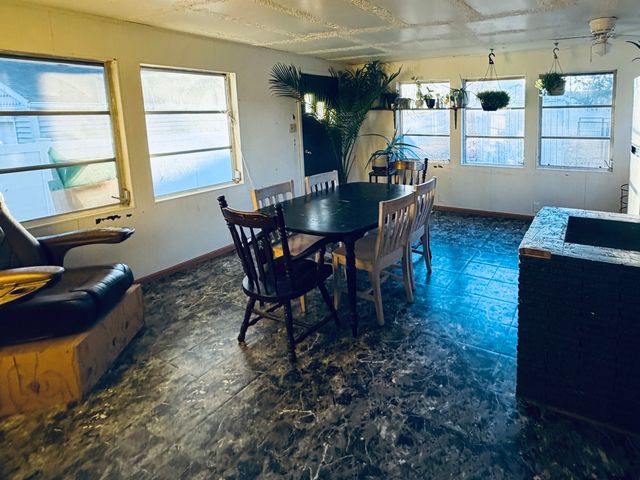 911 Parks Lane, Ottawa, IL 61350