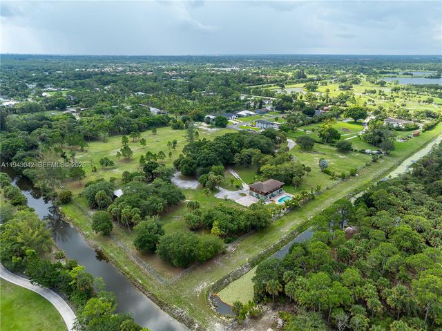 576 Marshall Road, West Palm Beach, FL 33413