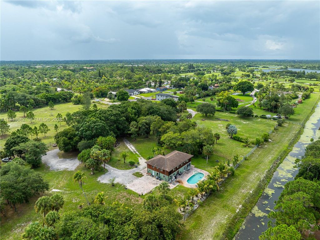 576 Marshall Road, West Palm Beach, FL 33413