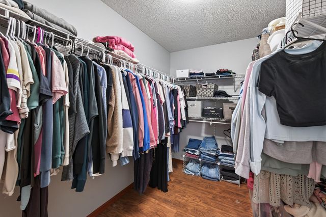 1952 Commonwealth Boulevard 4, Chanhassen, MN 55317