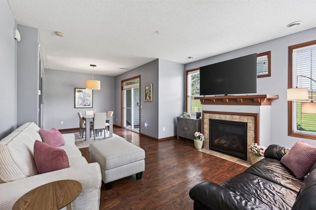 1952 Commonwealth Boulevard 4, Chanhassen, MN 55317