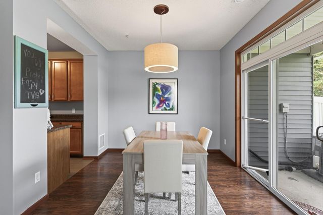 1952 Commonwealth Boulevard 4, Chanhassen, MN 55317