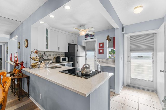 2161 NE 1st Court 205, Boynton Beach, FL 33435