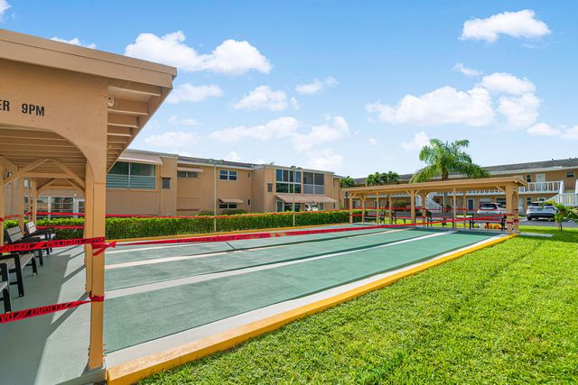 2161 NE 1st Court 205, Boynton Beach, FL 33435