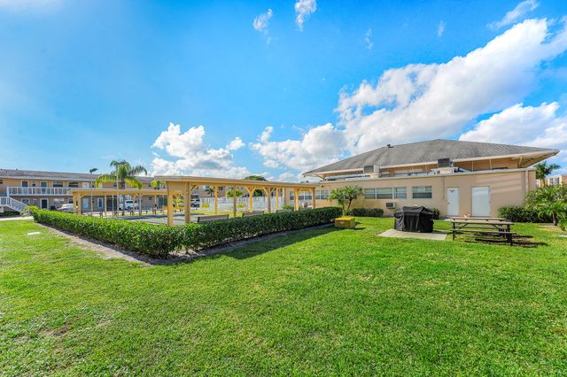 2161 NE 1st Court 205, Boynton Beach, FL 33435