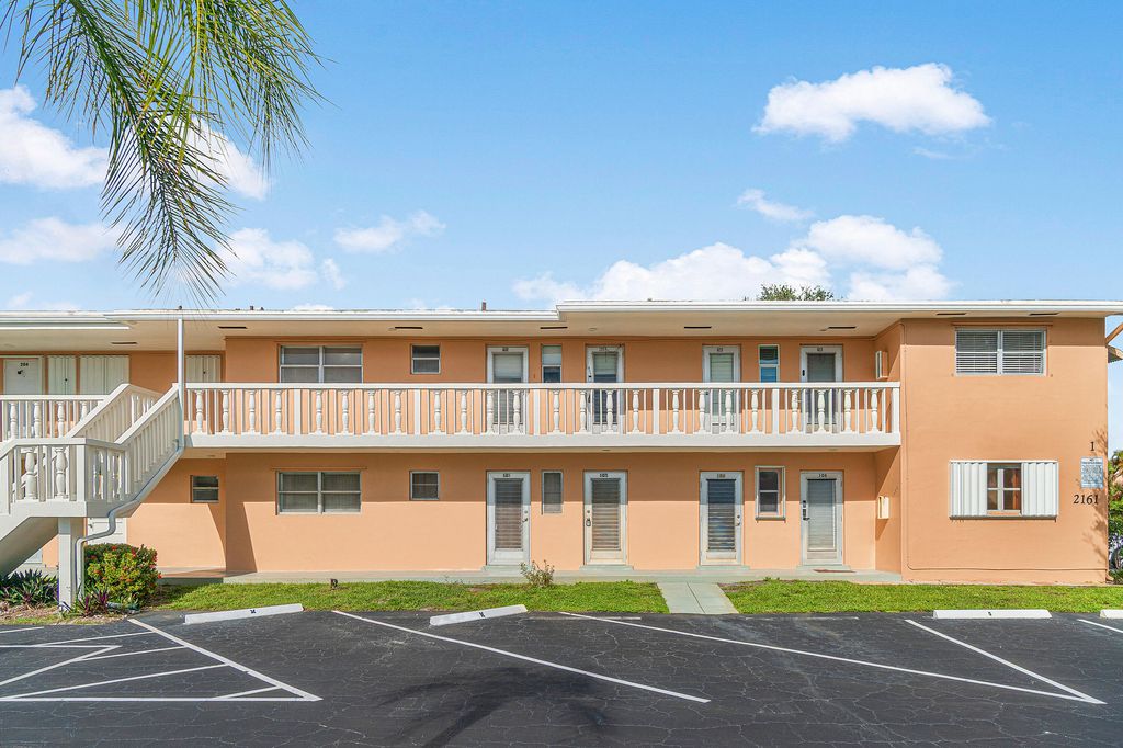 2161 NE 1st Court 205, Boynton Beach, FL 33435
