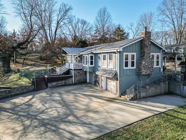 326 N 134th Street, Bonner Springs, KS 66012