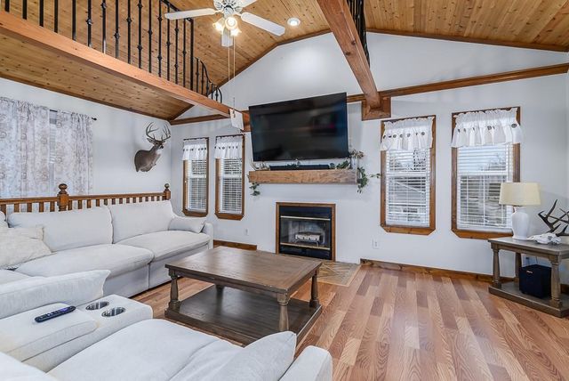 326 N 134th Street, Bonner Springs, KS 66012