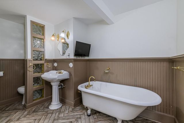 326 N 134th Street, Bonner Springs, KS 66012