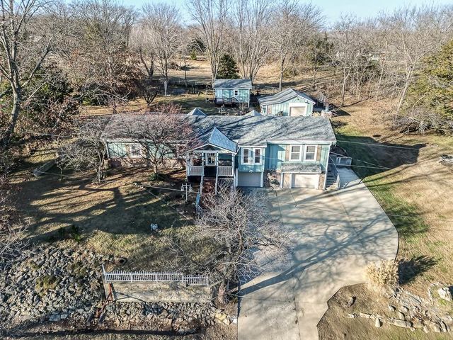 326 N 134th Street, Bonner Springs, KS 66012