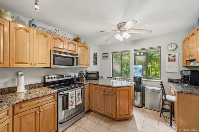 66 Whitetail Run, Chester, NY 10918