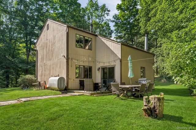 66 Whitetail Run, Chester, NY 10918