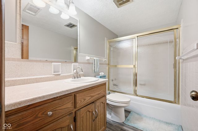 320 Elmead Court 2001, Greenwood, IN 46142