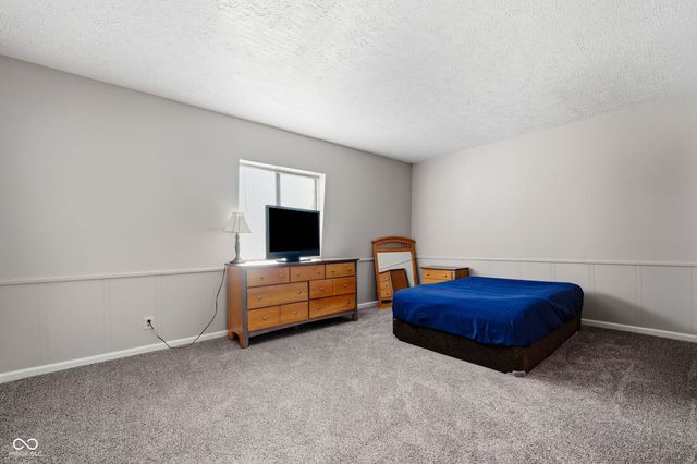 320 Elmead Court 2001, Greenwood, IN 46142