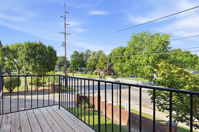 320 Elmead Court 2001, Greenwood, IN 46142
