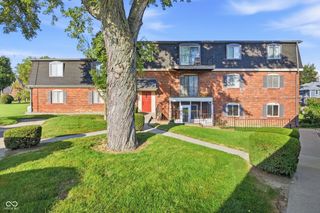 320 Elmead Court 2001, Greenwood, IN 46142