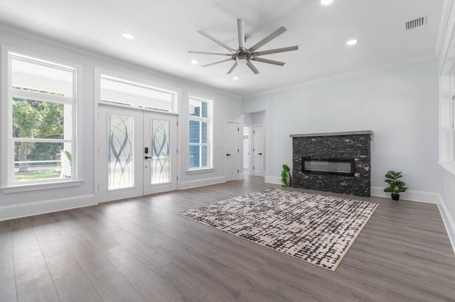 117 Hernandez Ave, Palm Coast, FL 32137