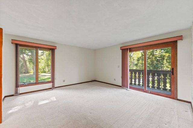 3600 N Hickory Drive, Janesville, WI 53545