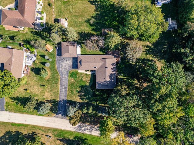 3600 N Hickory Drive, Janesville, WI 53545