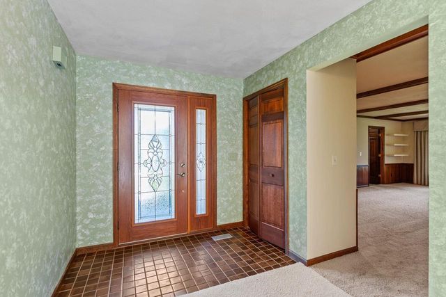 3600 N Hickory Drive, Janesville, WI 53545